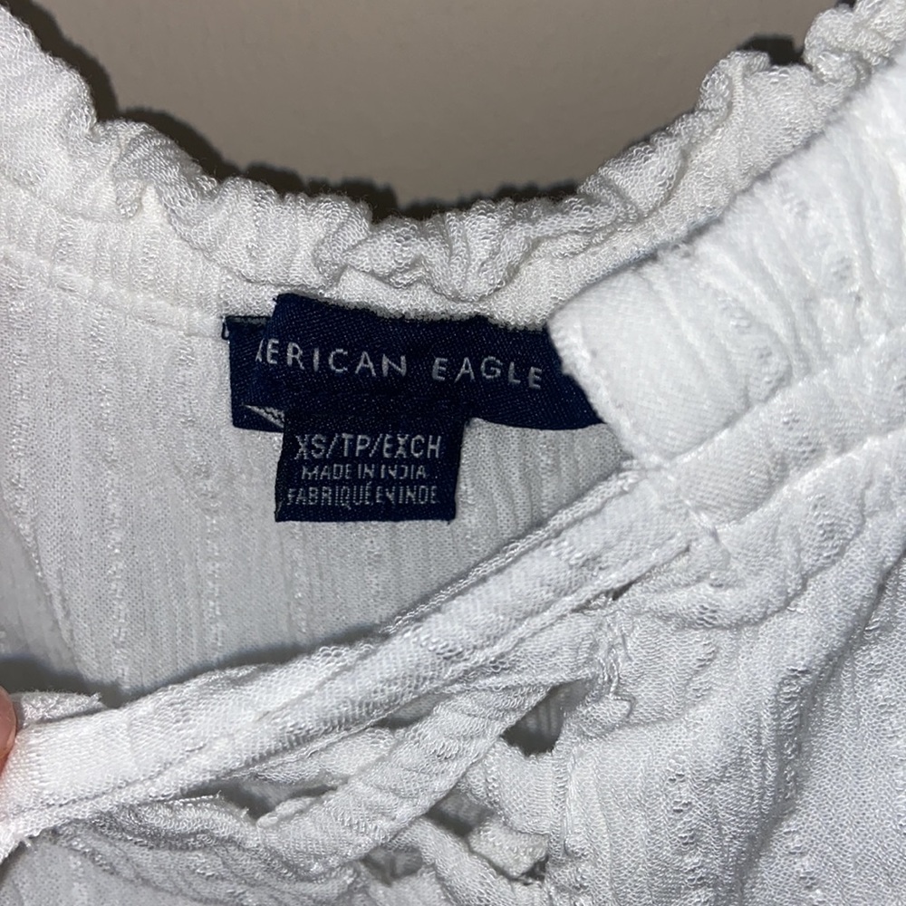 American Eagle White top - Picture 2 of 3